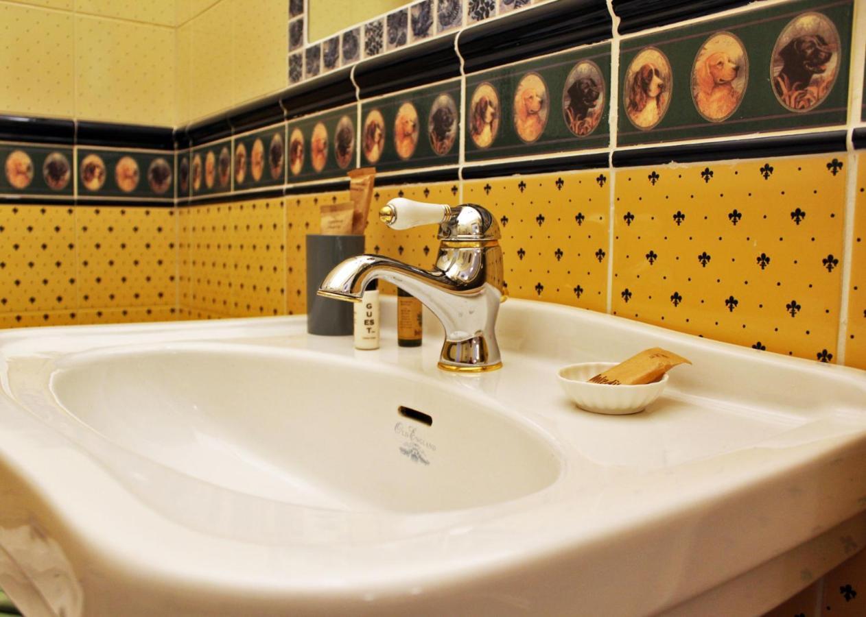 Dimora De Brado Bed & Breakfast Trani Exterior photo