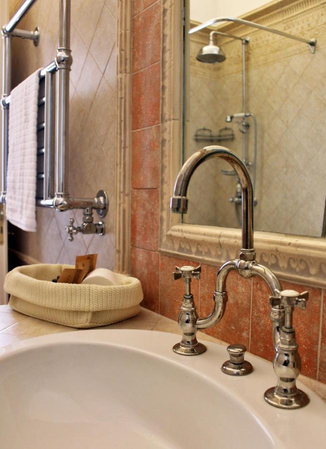 Dimora De Brado Bed & Breakfast Trani Exterior photo